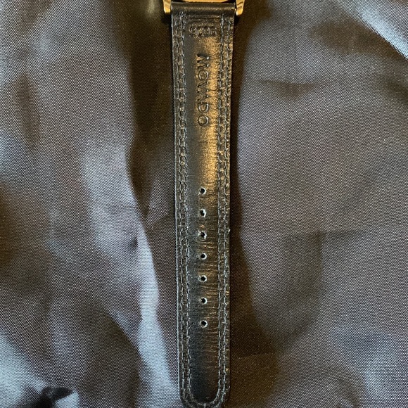 Men’s Gold/Black Movado wrist watch with case - Picture 6 of 8